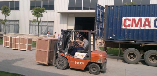 出口離心機發貨了